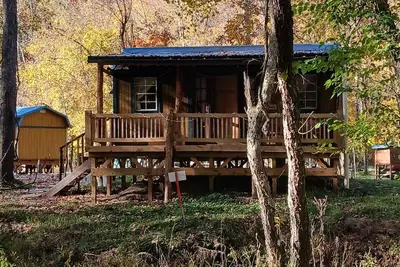 \"Ulysses\" tiny cabin on the creek at Waldbaden