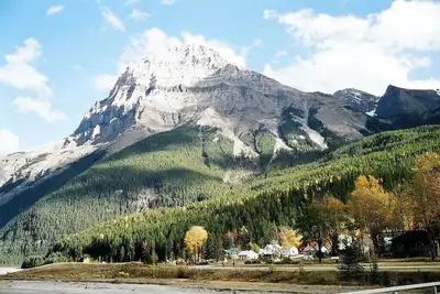Image de Cozy Cove Retreat in the Rockies