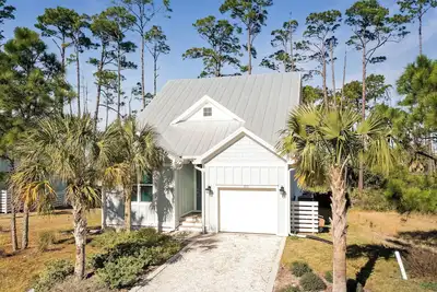 Image de Spacious New 4-bedroom Pet Friendly house near Salinas Park access to Pickleball