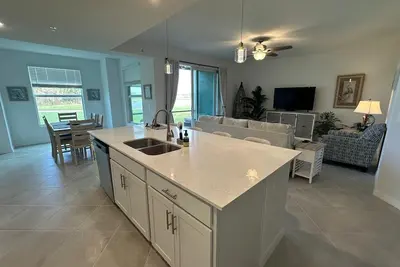Image de Brand new Wellen Park Luxury 2 bedroom Condo