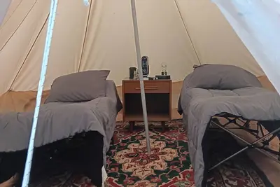Image de Cozy Glampsite at The Fabulouse Bok Vegas Interactive Petting Zoo and Farm