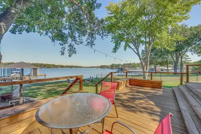 Image de Waterfront Family Home on Cedar Creek Reservoir