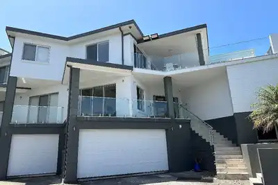 Image de After Twelve Somewhere - A Luxury Northern Beaches Escape