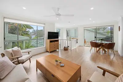 Image de Blue Gum Apt 4 - walk to lake, beach, shops