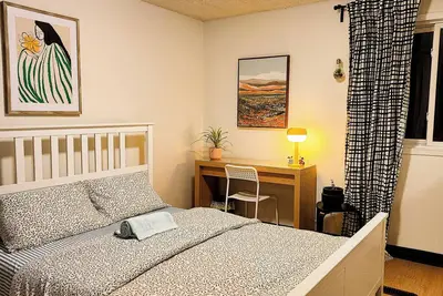 Cute and Cozy home in Brampton. Central Location at Affordable Prices