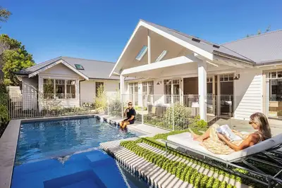 Image de Muskoka, Luxe Retreat with Pool, Spa & Fire Pit