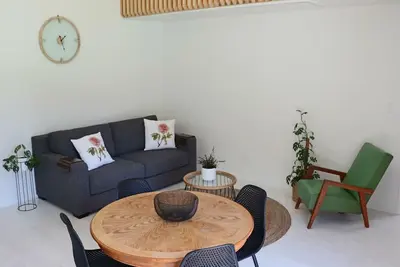 Image de Charming Country Apartment - Pool, Peaceful, Perfect.