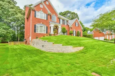 Image de Cozy Retreat off Webb Gin House Rd, Snellville