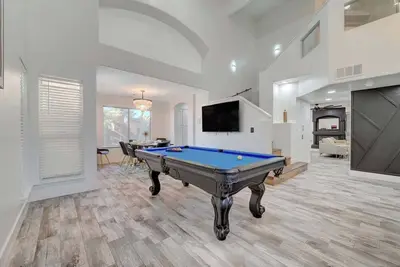 Image de Modern 4br Paradise with Pool and Arcade Fun!
