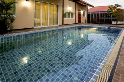 Image de Thepprasit cosy 1\na spacious villa blending luxury and functionality.
