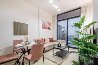Image de Modern 1br in Binghatti Luna, Jvc by Deluxe Holiday Homes
