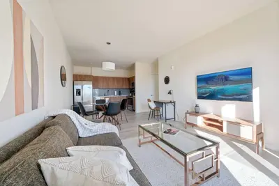 Image de Modern! 2br Free Parking! 30 Min to Nyc!