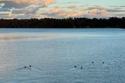 Image de Charming 2-bedroom lakefront cottage in Central Maine with WiFi