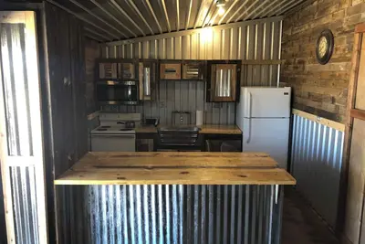 Image de 7 min from Stephenville. 2-2 Lodging with horse accommodations. Stalls, Turnouts