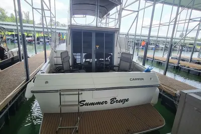 Image de Cozy cabin cruiser at beautiful WindRiver Marina in Lenoir City, Tn