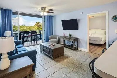 Image de Salt Pond Hideaway | Comfortable Condo with Pool, Hot Tub, Close to Beach!