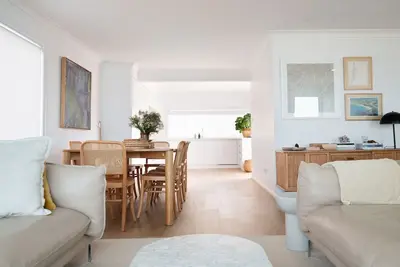 Image de Welcome to Sam's House in Bermagui – a beautifully renovated retreat.