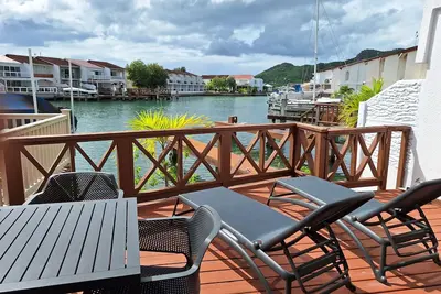 Image de 2-bedroom waterfront serenity in Jolly Harbour