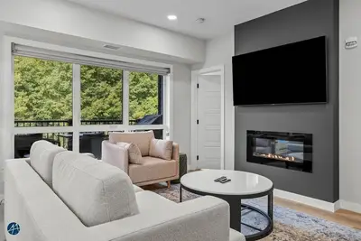 Image de 3 Bed/2 Bath Sparrowhawk Lodge-Pool/Creekside View