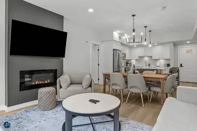 Image de 2 Bed/2 Bath Sparrowhawk-1st Floor/Courtyard