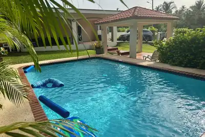 Image de Entire Private House Perfect for a  Tropical Gateway