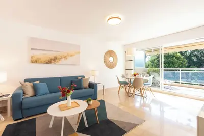 Image de 2p au Calme Piscine & Parking privé