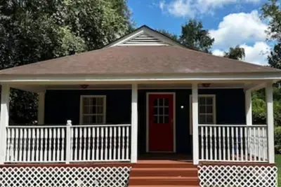 Image de Magnolia of Midtown Luxury Home - 1 Mile From Usm