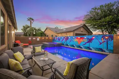 Image de Copacabana: Pool, Spa, PoolTable, Arcade and more!