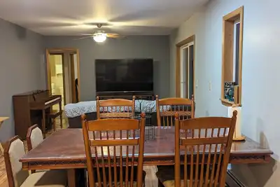 Image de Entire 4-bedroom house: Winter Escape: Snowmobile, Ski & More in the North