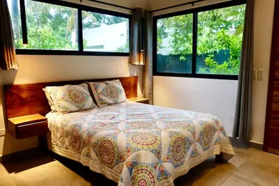 Image de Charming Loft Studio Short Walk to Beach