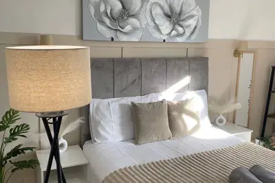 Image de Spacious 2-Bed Near Etihad-Games Room-Free Parking