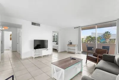 Image de Bay Harbor Sunset Apt 3a
