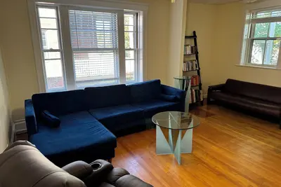 Image de Spacious 3 bedroom Porter Square Apartment, 1 mile from Harvard, Lesley & Tuffs.