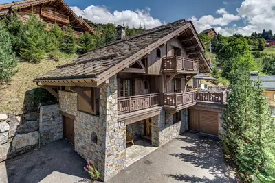 Image de Sleeps 10 with Hot tub and spectacular mountain views