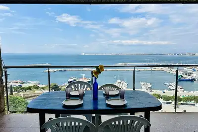 Image de Monaco. Amplio apartamento para 6 personas en Roses