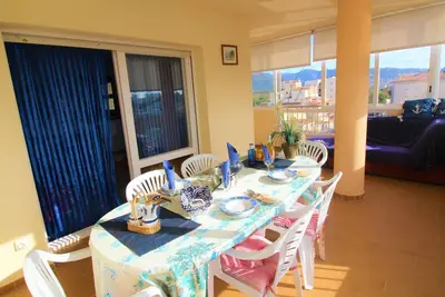 Image de P. Thalasa Amplio apartamento para 6 en Roses Zona tranquila