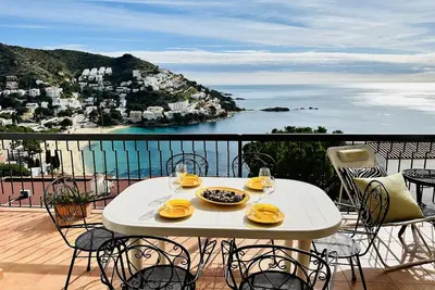 Image de J. Pau Apartamento con vistas excelentes para 5 personas Roses