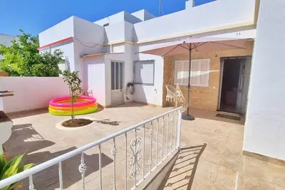 Image de Cozy Townhouse, quiet location, near the river and outdoor space