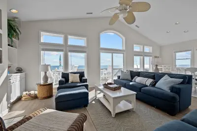 Image de Hana Hou #178- Oceanfront Home w/ Private Beach Access, located in Surf City!