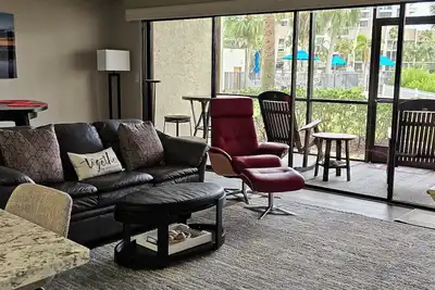 Image de Modern Siesta Key Condo – Just Steps from the Beach & Community Amenities!