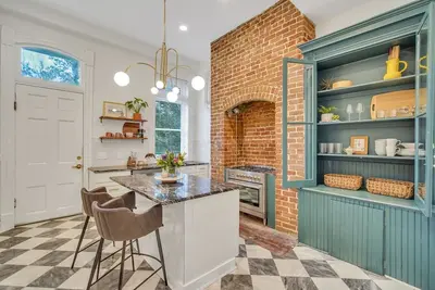 Image de Impeccable Mansion Steps to Forsyth Park by Lucky Savannah