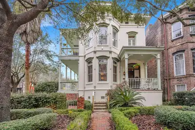 Image de Refined Savannah Luxury Estate one Block From Forsyth Park by Lucky Savannah
