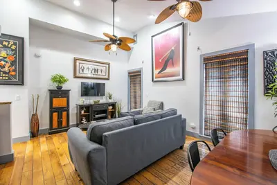 Image de Kingfish Keep | Lively Escape on Duval! Balcony!