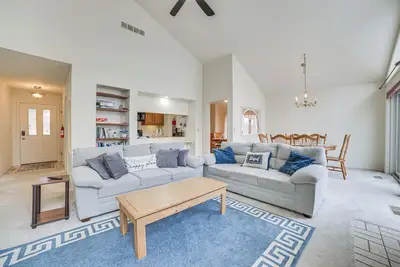 Image de Lakefront Home w\/ Deck & Dock in Oscoda Twp!