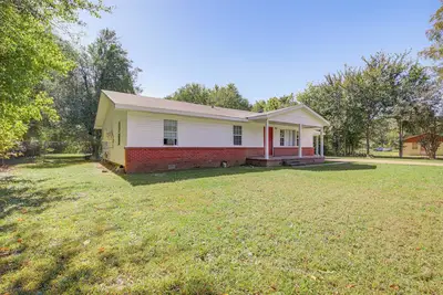Image de Hunting & Fishing Retreat in Marvell!
