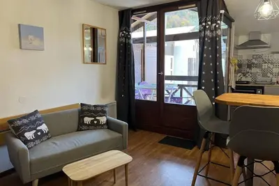 Image de 3ème étage, balcon, télévision, casier à ski, 27m², Brides Les Bains