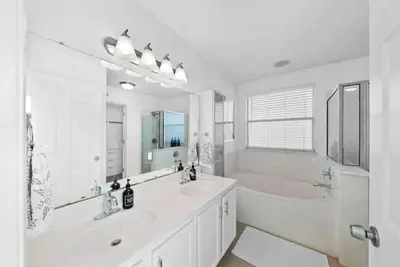 Image de 4 Bedroom: 5min to Cota/Airport 15min-Downtown\n\n