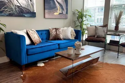 Image de King Bed | Aa Arena | Free Parking | Walkable Area