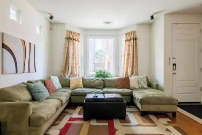 Image de Silicon Valley Executive home in Santa Clara\n\n