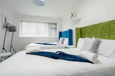 Image de Appartement-Hillcrest Apartment-Salle de bain et douche-de Luxe